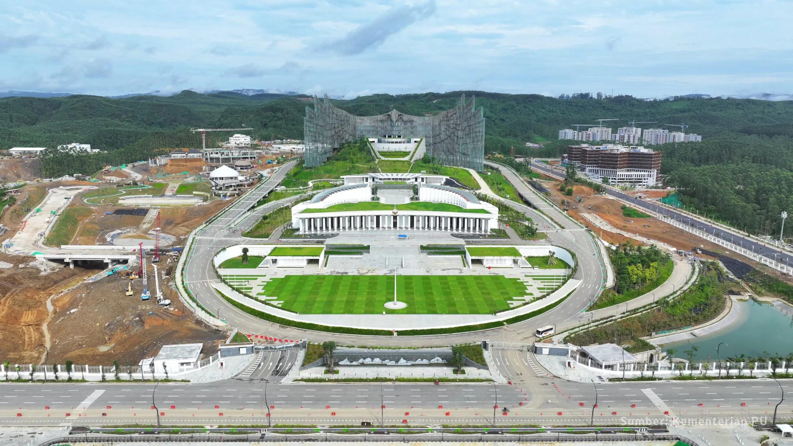 progres-pembangunan-istana-wakil-presiden-di-ikn-capai-24-ditargetkan-selesai-agustus-2025