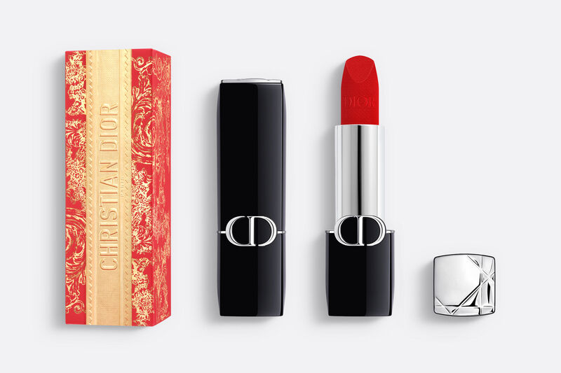 Dior – Rouge Dior Lipstick: Lipstik Mewah dengan Kesan Elegan